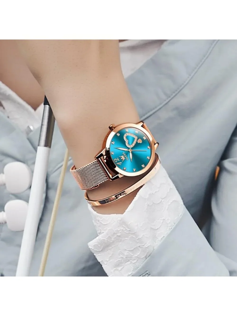Women's Blue Mesh Strap Fashion Dress Hearts Quartz Bracelet Sets Ladies Watch